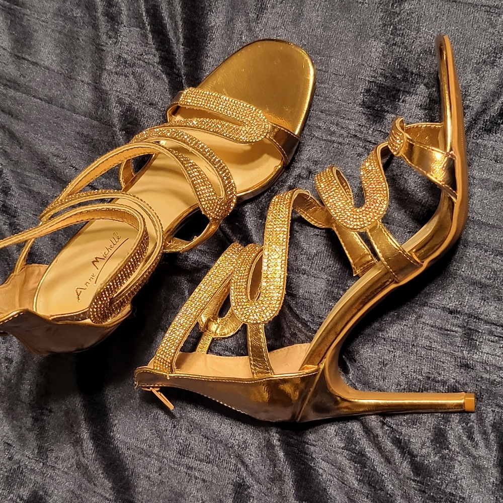 Anne Michelle high heels 👠